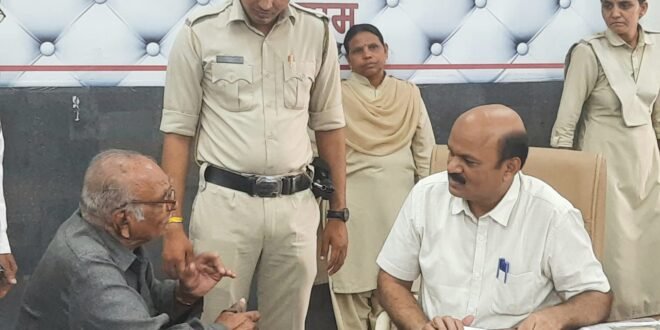 जनसुनवाई में 65 आवेदन पर हुई सुनवाई