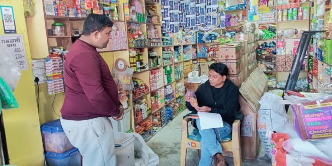 खाद्य सुरक्षा अधिकारियों द्वारा मिलावट के विरूद्ध कार्यवाही लगातार जारी-फसल नुकसान की शिकायत टोल फ्री नंबर 14447 पर दर्ज करवाएं-सड़क दुर्घटना में गम्भीर घायलों को उपचार के लिए अस्पताल लाने वाले   राहवीर को मिलेंगे 25,000/-रुपए एवं प्रशस्ति पत्र-बाल विवाह की शिकायत पर त्वरित कार्रवाई-सड़क सुरक्षा समिति की बैठक में कलेक्टर के सख्त निर्देश ब्लैक स्पॉट सुधार, तेज रफ्तार पर कार्रवाई और हेलमेट अनिवार्यता पर जोर-नागरिकों को राजस्व एवं तहसील संबंधी सेवाएँ उपलब्ध कराने हेतु “सुलभ सुशासन दिवस” प्रत्येक बुधवार आयोजित-आई टी आई रोजगार मेले मे 21 प्रतिभागियों का चयन एवं 73 आवेदकों को लोन स्वीकृत पत्र प्रदान किए-इंदौर बिलासपुर एक्‍सप्रेस चलेगी एल.एच.बी. रेक से-दिन दहाडे चोरी करने वाले अन्तराज्यीय गिरोह के मेरठ (उत्तर प्रदेश ) के दो कुख्यात आरोपीयो को पुलिस ने 10 घण्टे के भीतर किया गिरफ्तार-