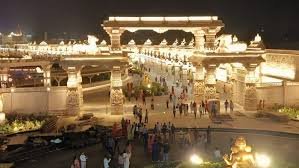 कलेक्टर श्री सिंह ने श्री महाकाल महालोक में श्रद्धालुओं की सुविधा के लिए की गई व्यवस्थाओं का अवलोकन किया, 20 मई को दवा विक्रेताओं की हड़ताल के दौरान चयनित मेडिकल संस्थान रहेंगे खुले, काम से बनायें अपनी पहचान, क्योंकि आपके काम से बनेगी सरकार और समाज की साख – मुख्यमंत्री डॉ. यादव,
