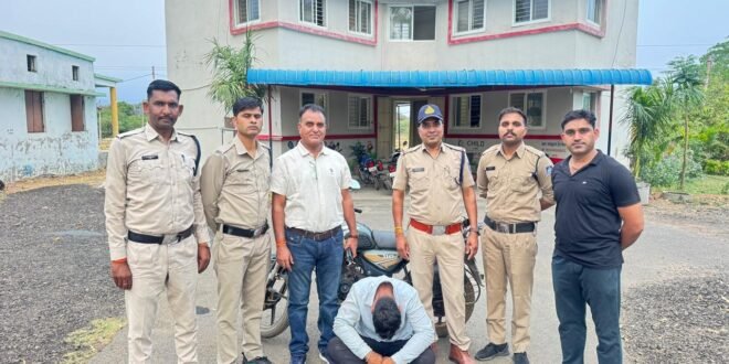 पुलिस द्वारा 06 लाख 30 हजार रुपये कीमत की 3 किलो 150 ग्राम अवैध मादक पदार्थ अफीम के साथ आरोपी को किया गिरफ्तार, प्रदेश के चहुँमुखी विकास जन-कल्याण और स्वास्थ्य व्यवस्थाओं को सुदृढ़ करने के लिए 21 हजार 485 करोड़ रूपये की स्वीकृति, मध्य प्रदेश को ऊर्जा क्षेत्र में मिली एक और बड़ी उपलब्धि 99.52 प्रतिशत ट्रांसमिशन अवेलेबिलिटी हासिल की,  रतलाम जिले में 25052 किसानों से, 1,71641 टन गेहूं का उपार्जन किया गया,